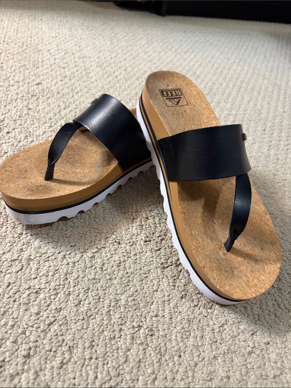 Reef Women’s Black Cork Platform Toe-Post Sandals